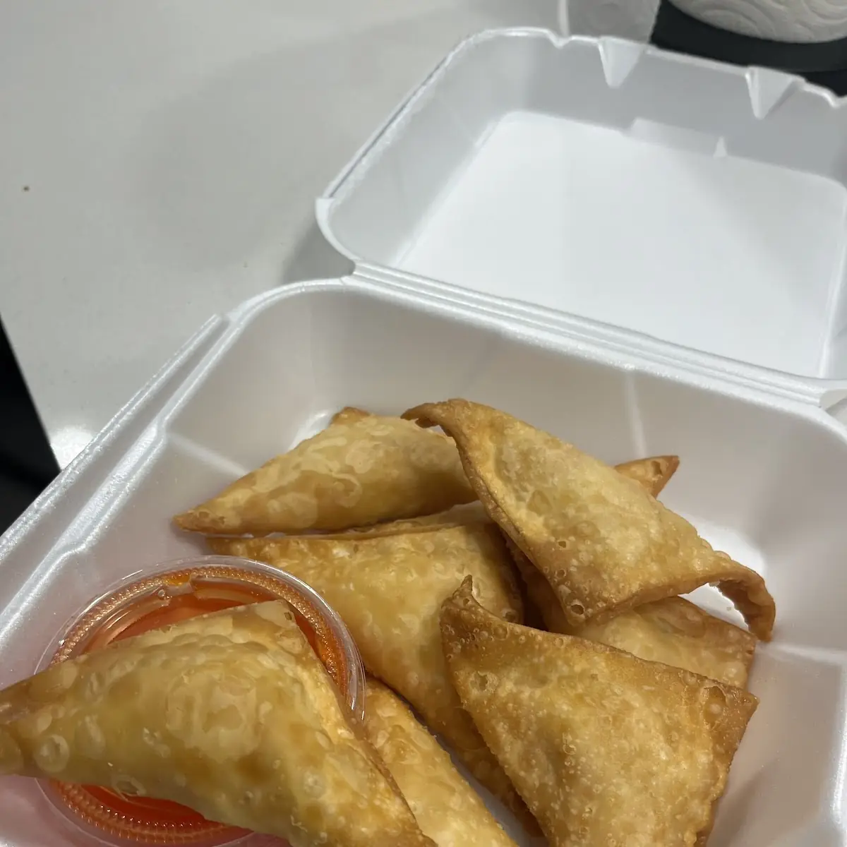 炸蟹角-crab rangoon